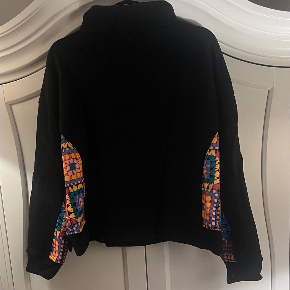 SSYS The Willow Pullover In Black Crochet Sweatshirt - Picture 5 of 8